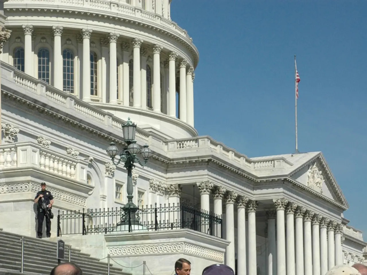 Enhancing Security Management Procedures in Extensive Business Compounds of Major Corporations