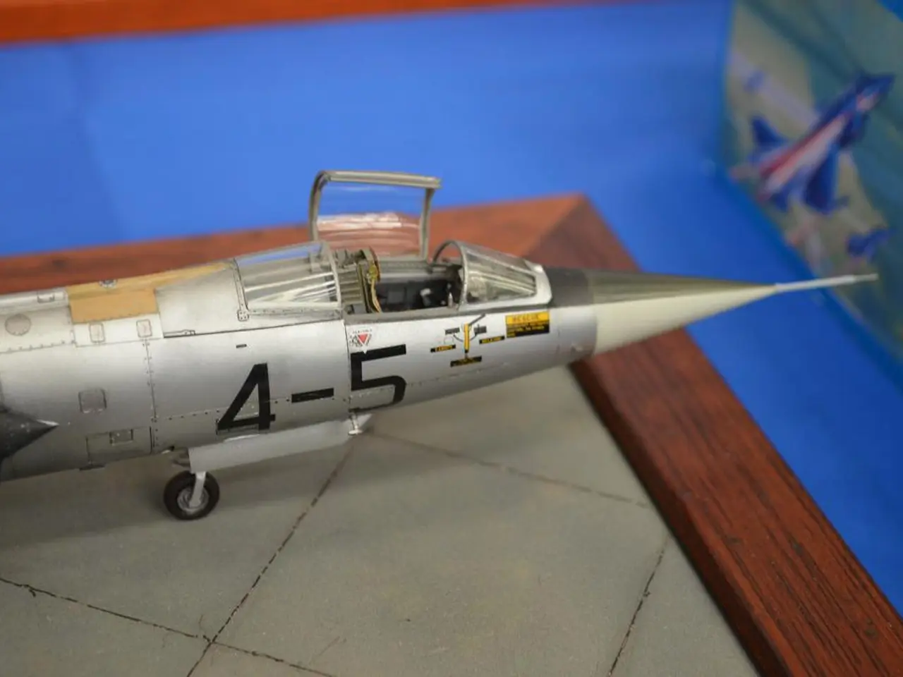 Airport entrance now wide open!