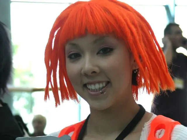 Differences between Batch Processing and Mini-Batch Training in Deep Learning: