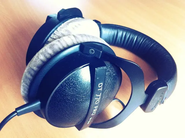 Wireless Guitar Amplifier System Embodied in a Set of Headphones, Developed by Positive Grid Debuts
