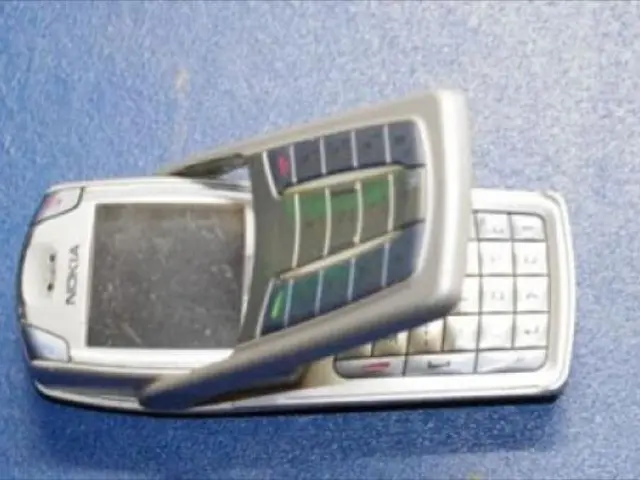 The security of Bluetooth pairing on the Samsung Galaxy S25 model