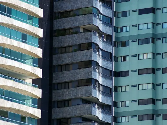 Construction of modern structures now sees an emphasis on Internet integration, driven by various...
