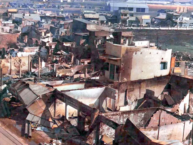 Avoiding Project Collapses: 7 Key Causes and Prevention Strategies