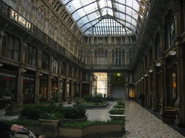 Solar power taking the lead in Offenbach: Two schools equipped with modern photovoltaic setup for...