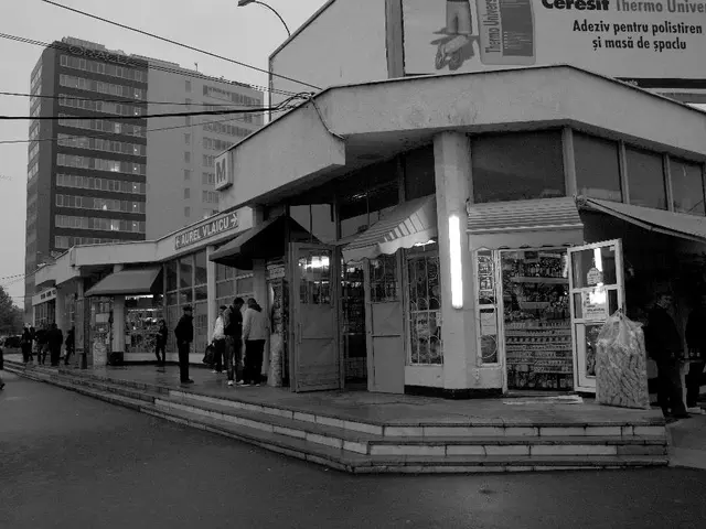 Cryptocurrency Chainlink hits a new peak in Total Value Secured (TVS), locking up a whopping $100...